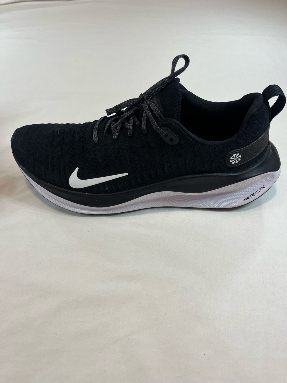 Nike Infinity Run 4 Men’s Black Athletic Sneakers - Picture 3 of 8